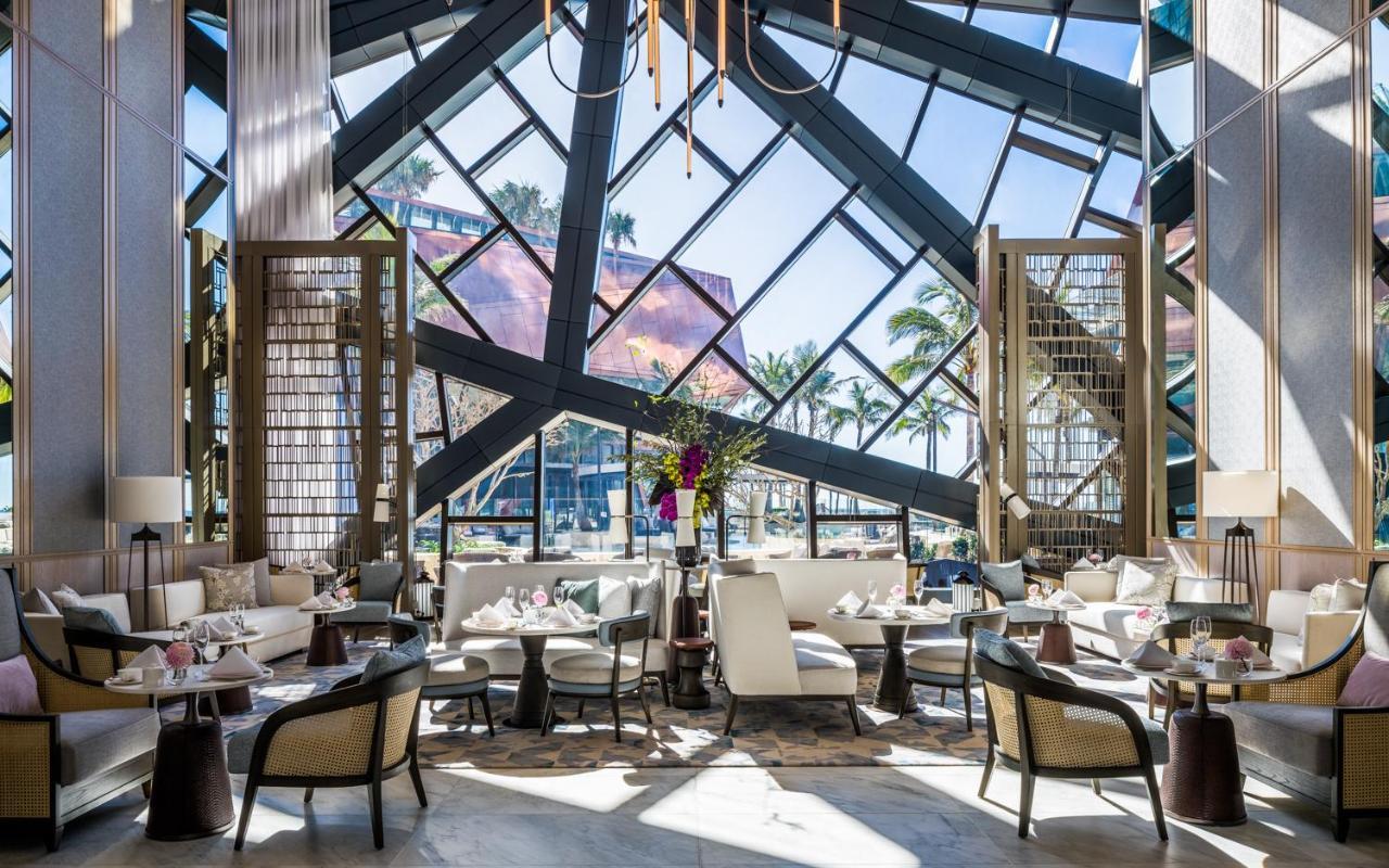 The Langham, Gold Coast And Jewel Residences Buitenkant foto The lobby